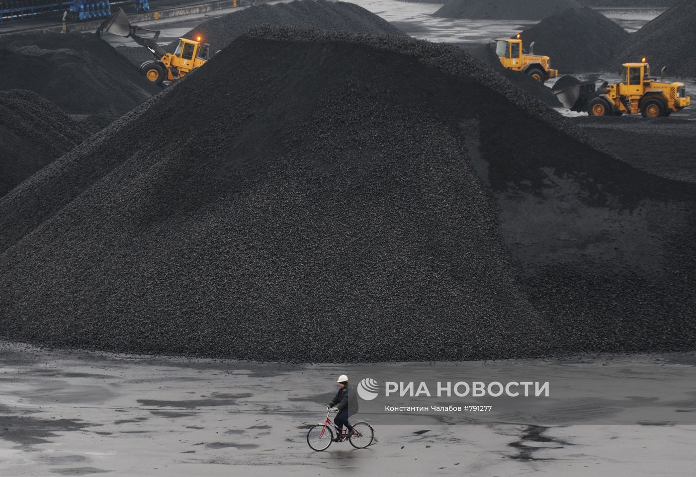 Работа морского торгового порта Усть-Луга