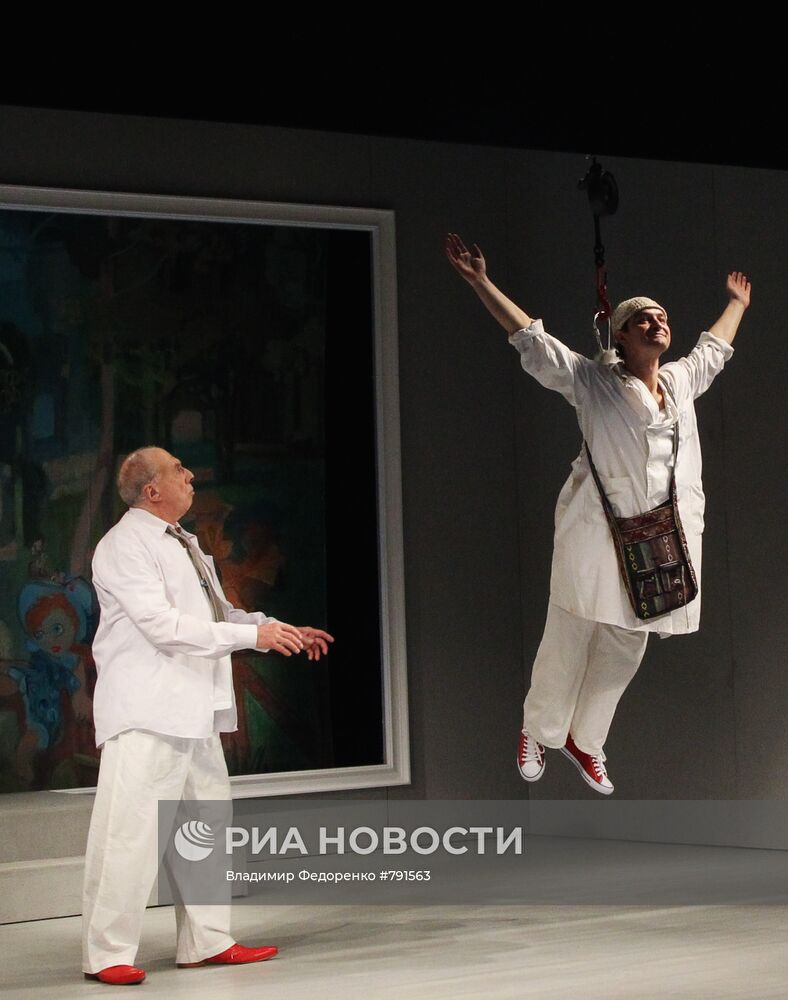 Прогон спектакля "Полонез" в Театре имени Моссовета