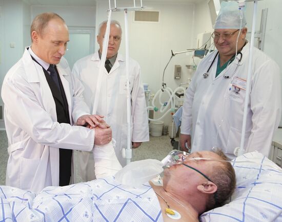 Путин в белом халате