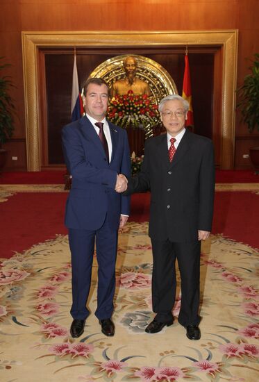 Официальный визит президента РФ Д.Медведева во Вьетнам