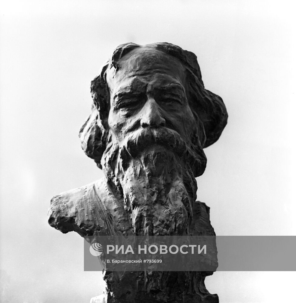 Скульптура "Рабиндранат Тагор"