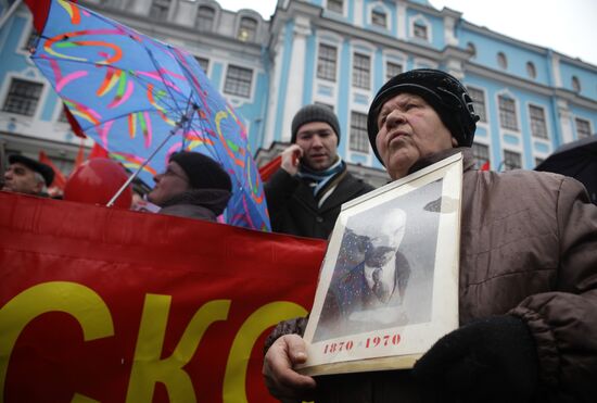 Митинг КПРФ у крейсера "Аврора" в Санкт-Петербурге