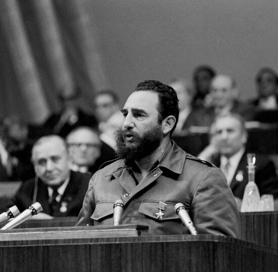 Первый секретарь ЦК Компартии Кубы Фидель Кастро