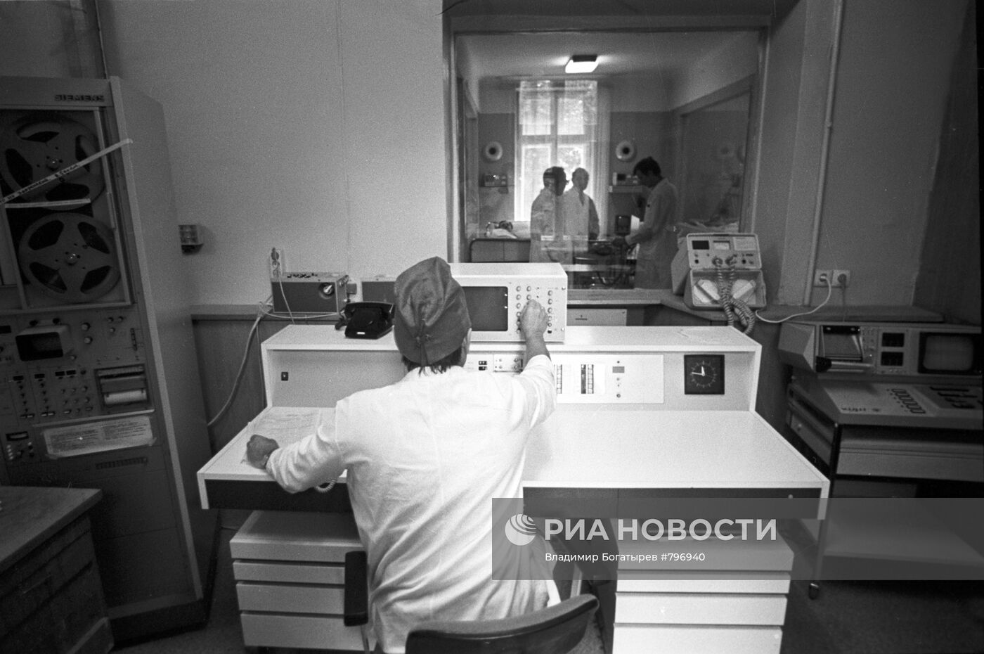 Пульт отделения интенсивной терапии НИИ Склифосовского