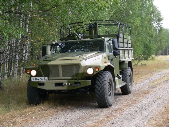 Защищенный модульный автомобиль ВПК-3927 "Волк II"