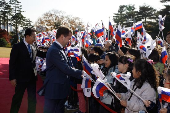 Официальный визит Дмитрия Медведева в Республику Корея