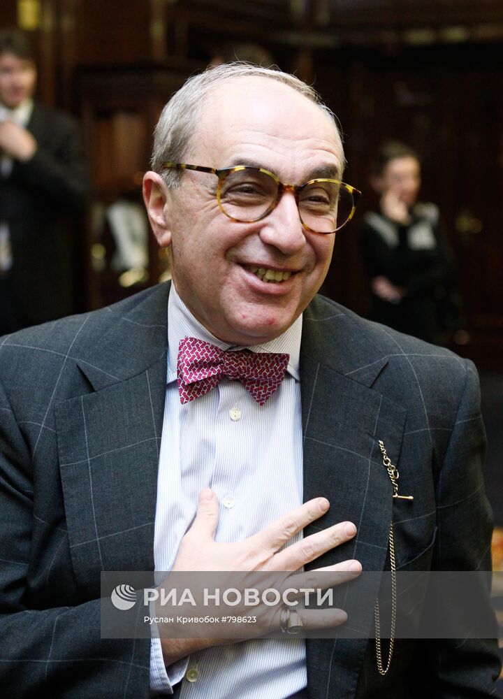 Александр Добровинский