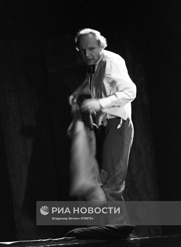 Актер Андрей Мягков