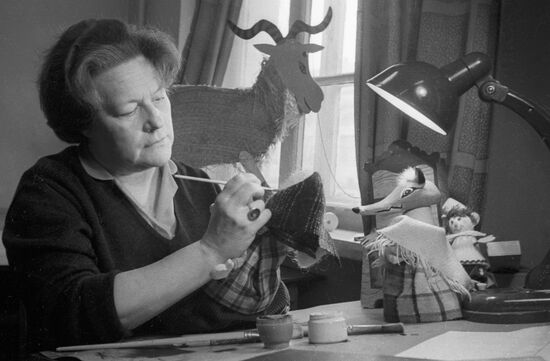 Ирина Власова - главный художник редакции детских передач Центральной студии телевидения