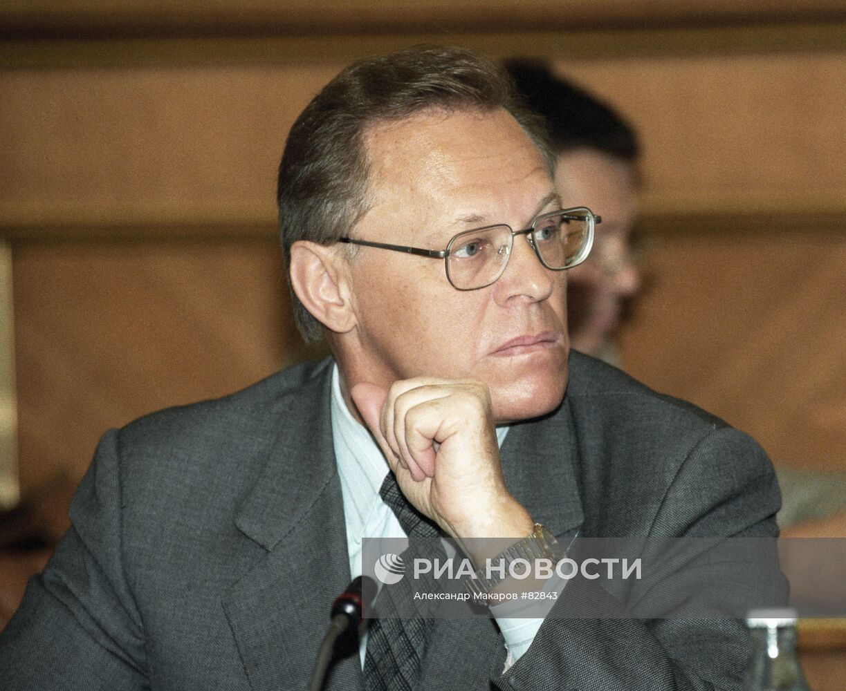 ЮРИЙ ОСИПОВ