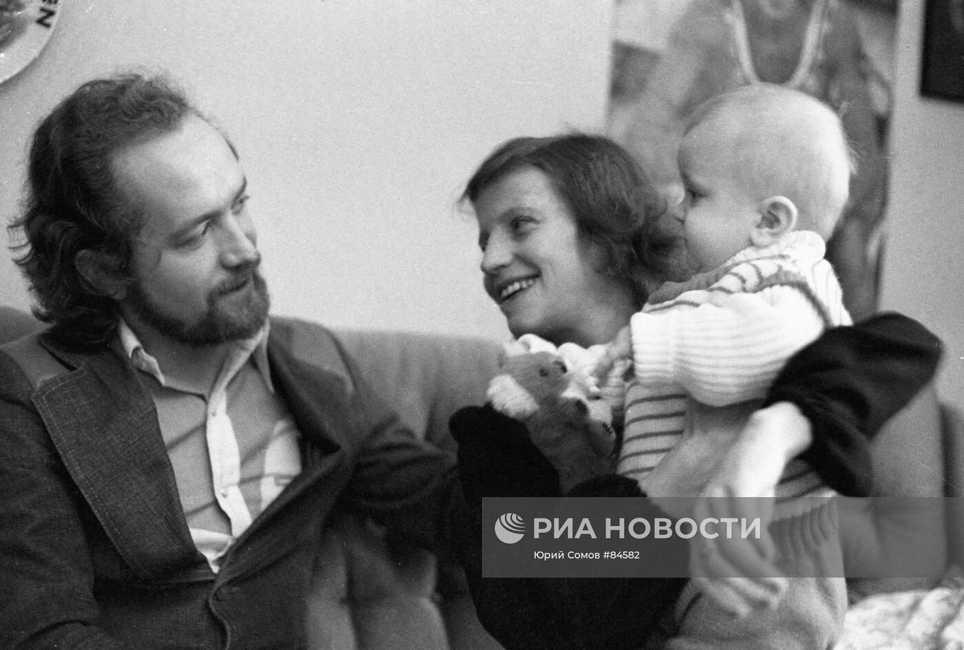 Ольга Корбут и Леонид Борткевич с сыном