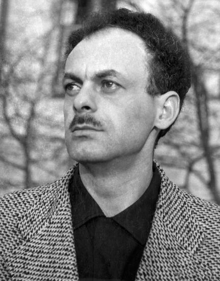 Советский поэт Булат Окуджава
