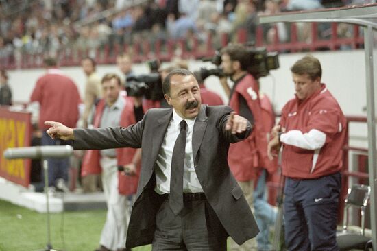 Валерий Газзаев