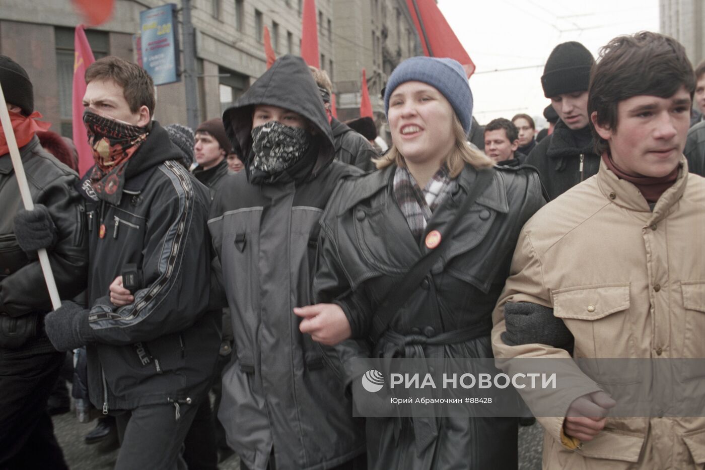 МОЛОДЁЖЬ КОММУНИСТИЧЕСКИЙ МИТИНГ