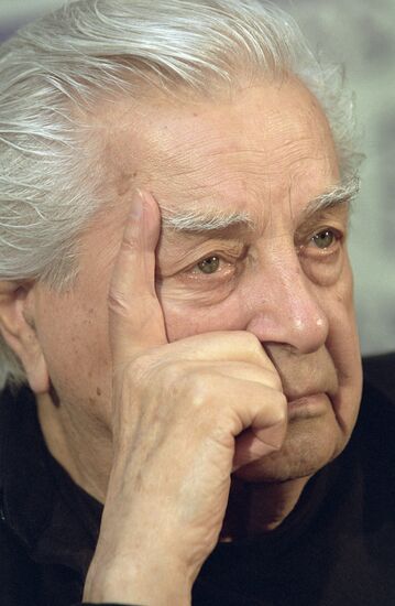 ЛЮБИМОВ АКТЕР РЕЖИССЕР