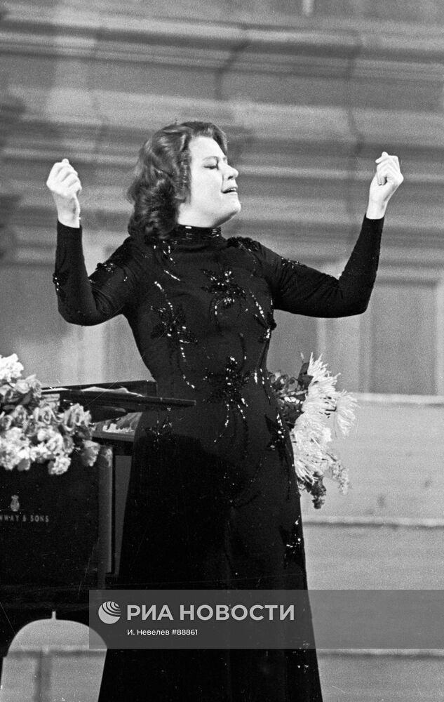 Елена Образцова