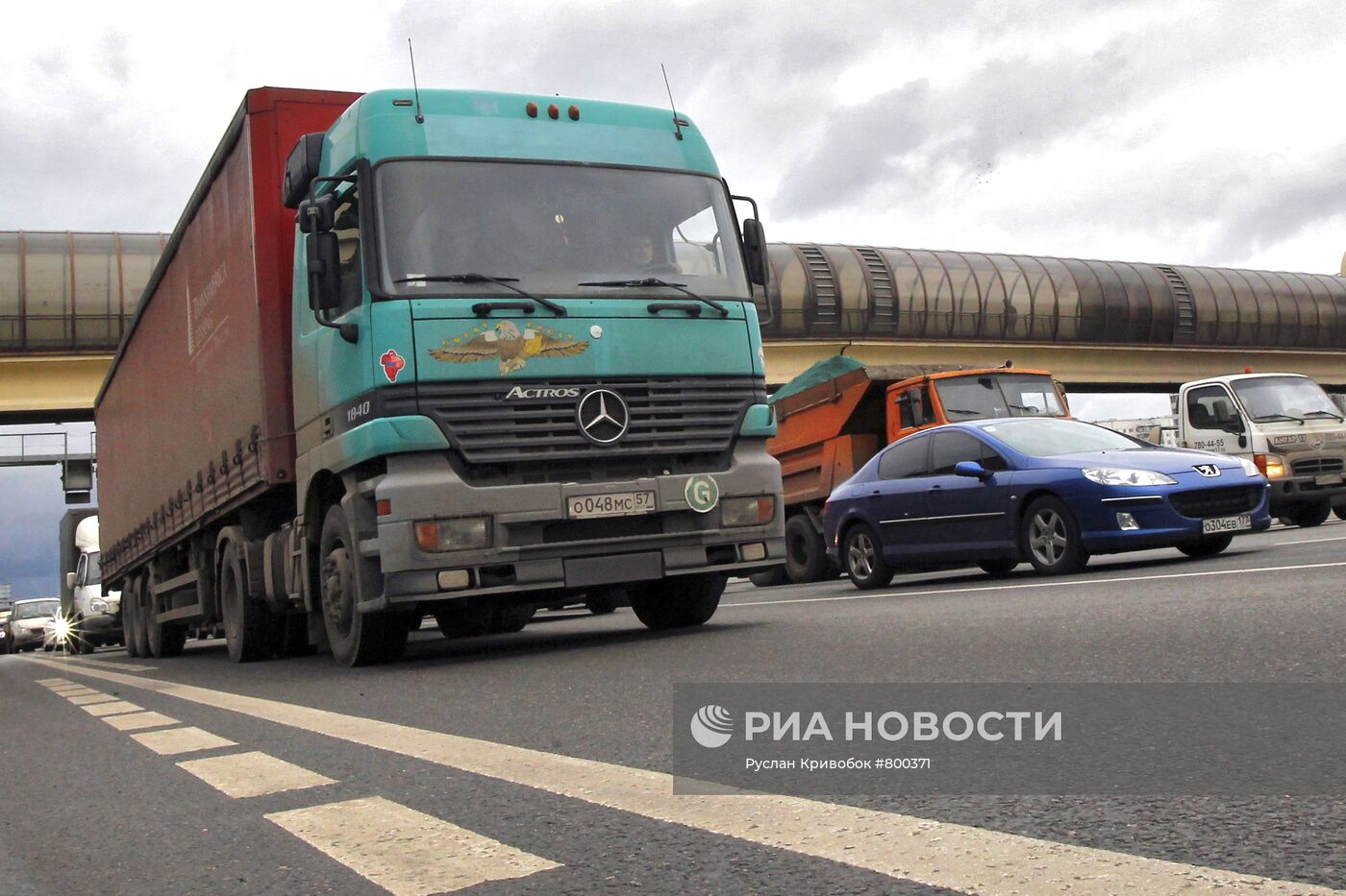 Власти предлагают ограничить въезда грузовиков в Москву