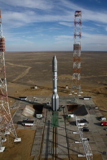 Ракета "Протон-М" с КА SkyTerra установлена на старт