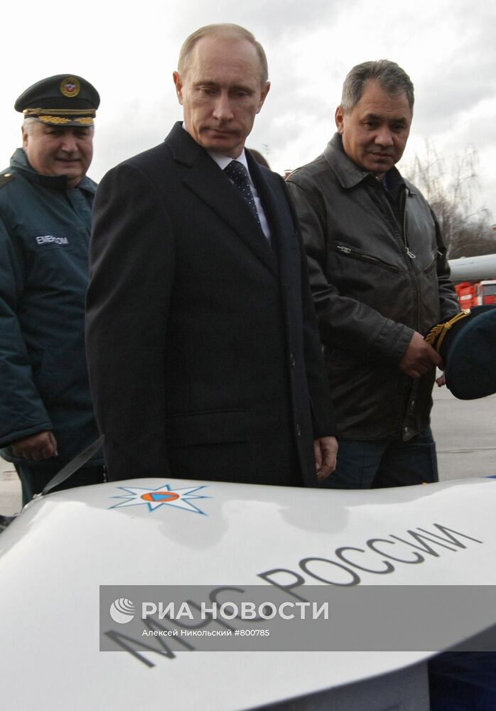 Владимир Путин посетил Академию гражданской защиты МЧС России