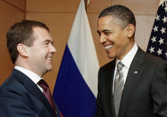 Дмитрий Медведев на саммите АТЭС в Японии. 2-й день