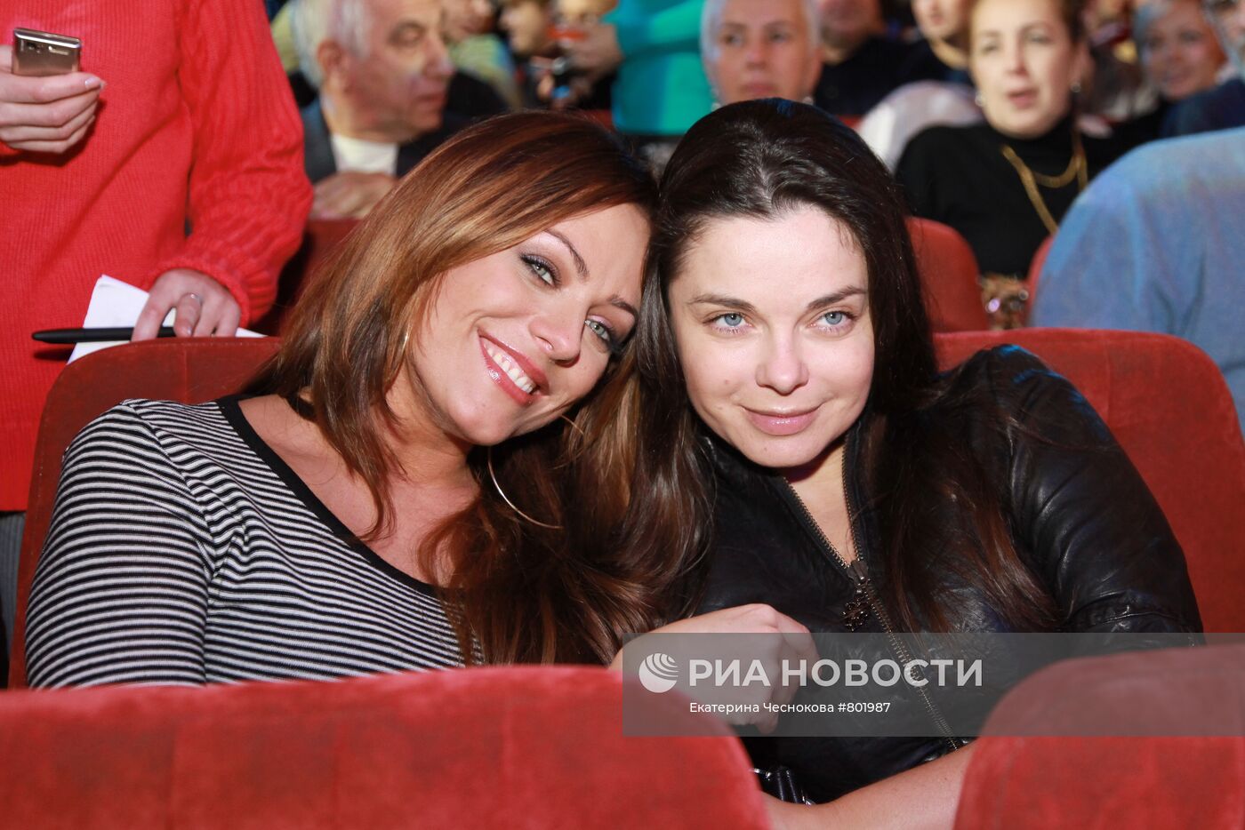 Юлия Началова и Наташа Королева