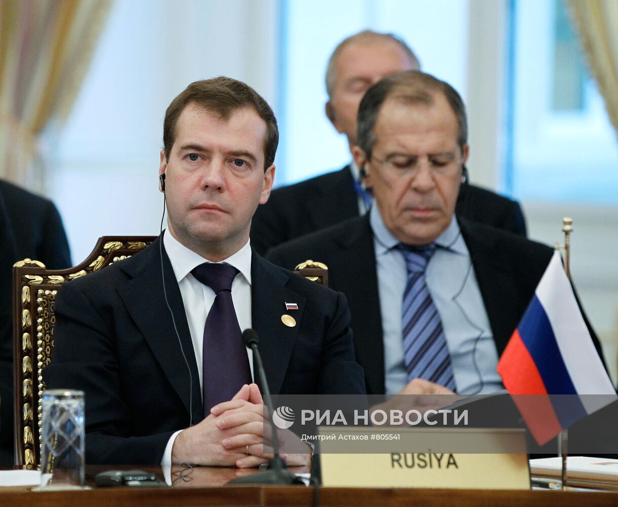 Дмитрий Медведев на саммите Прикаспийских стран в Баку