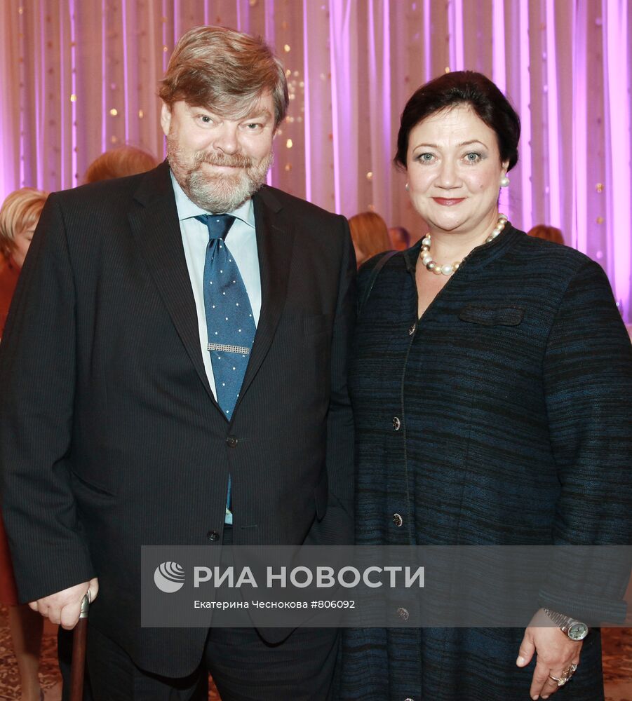Константин Ремчуков супругой