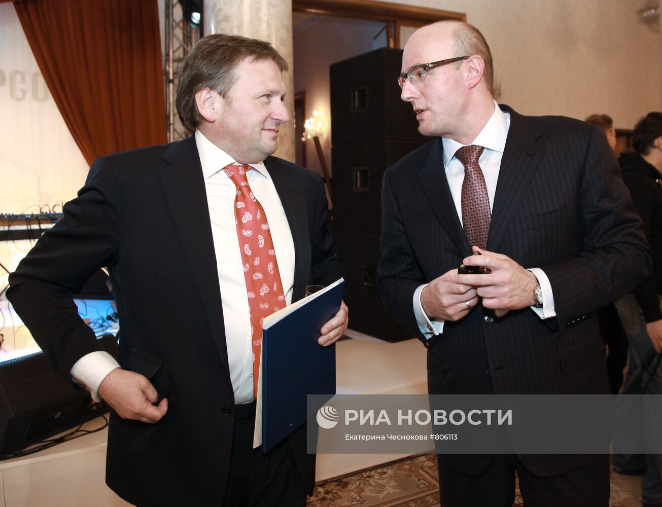 Борис Титов и Дмитрий Чернышенко