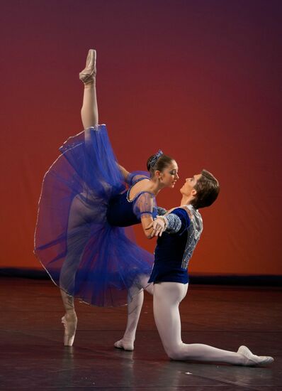 Смотр воспитанников ведущих балетных школ России