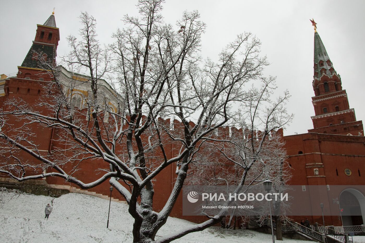 Снег в Москве