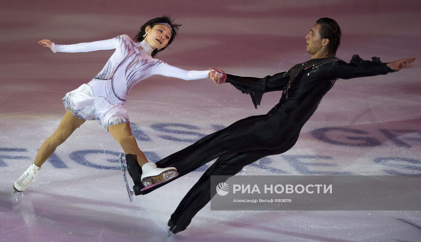 Юко Кавагути и Александр Смирнов