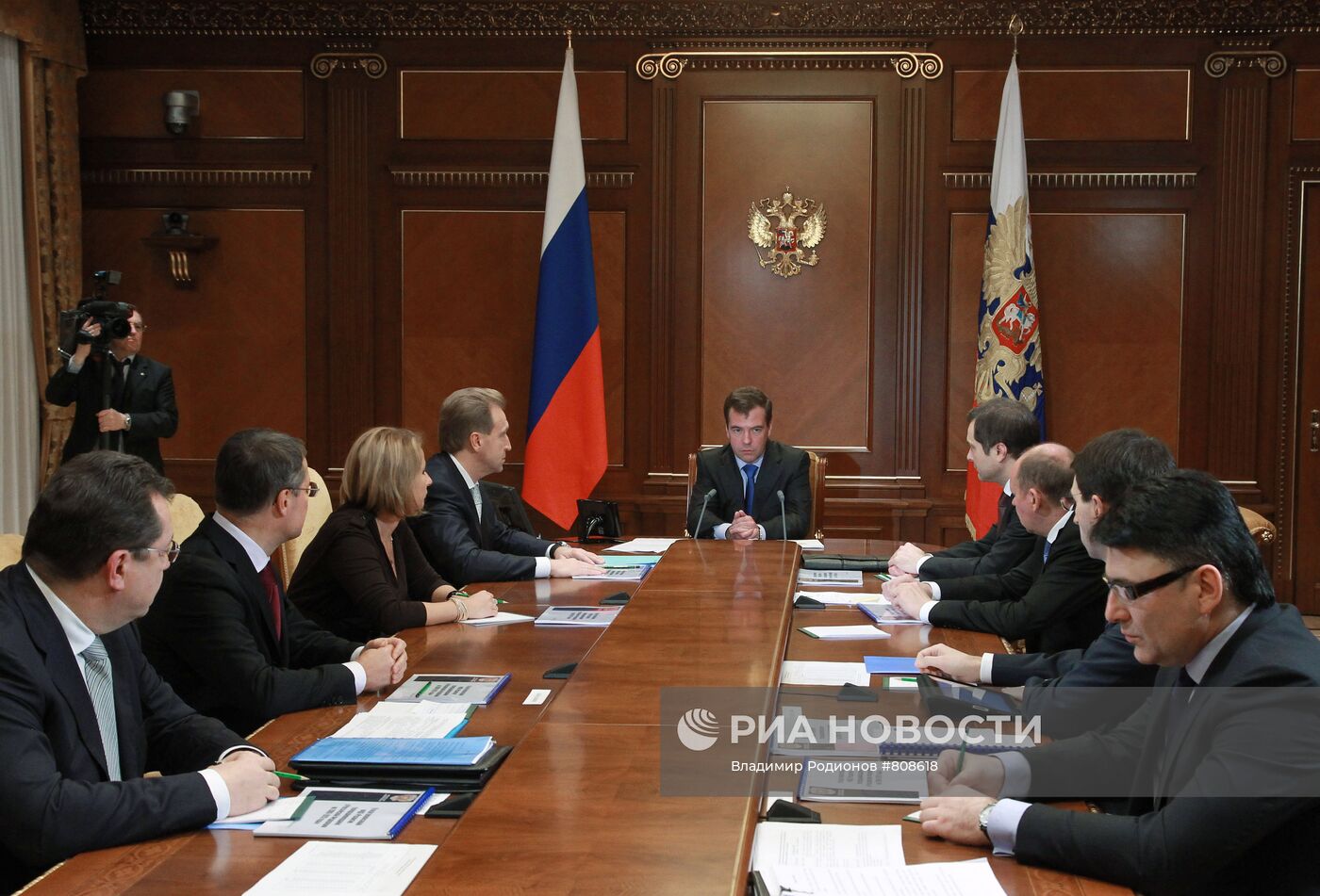 Президент России Дмитрий Медведев провел совещание