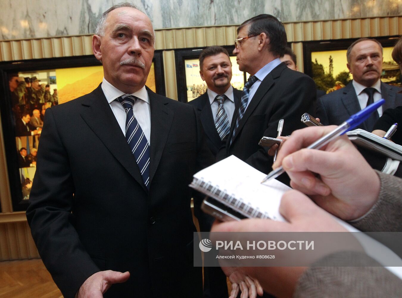 Виктор Иванов