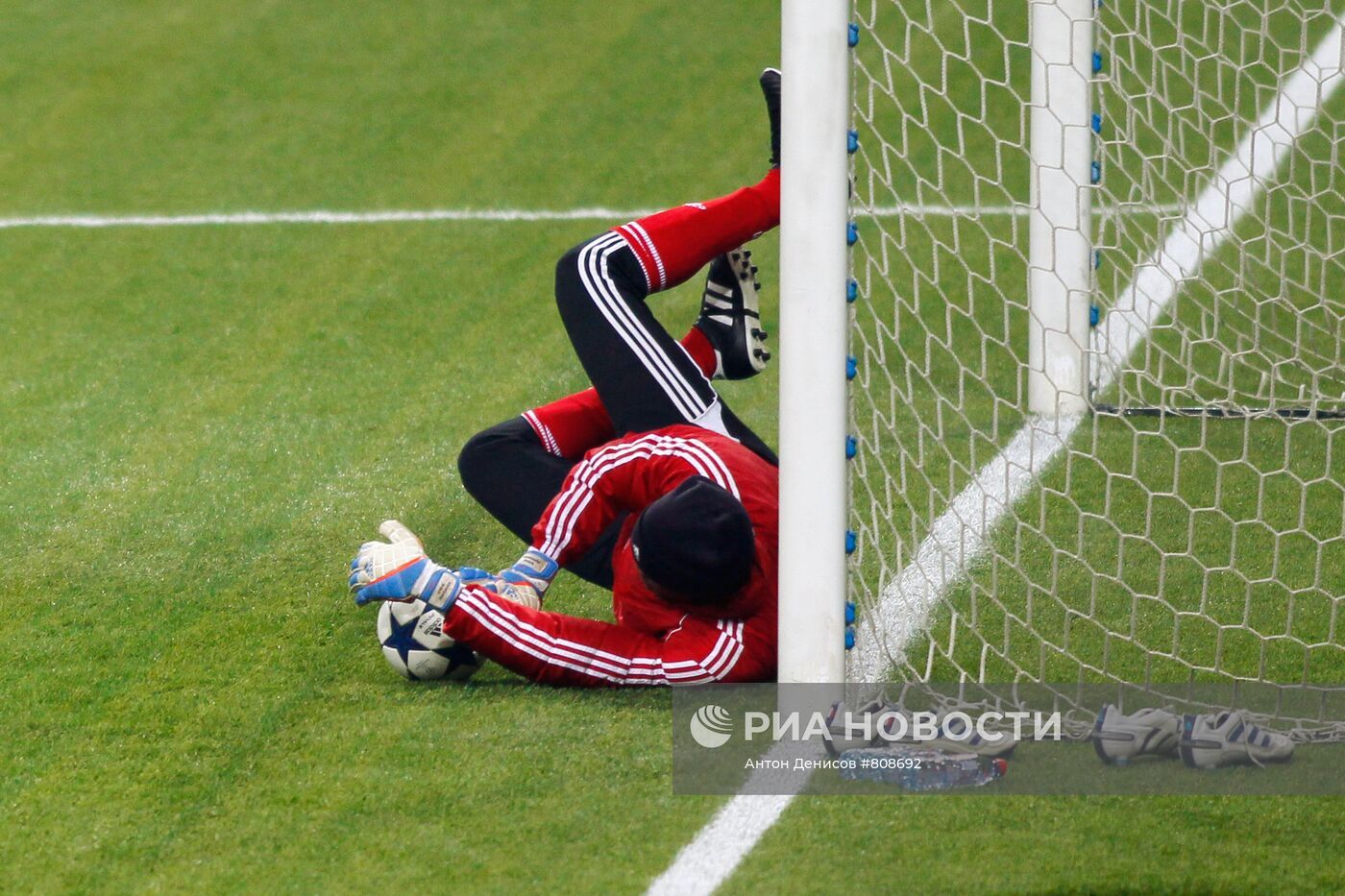 Стив Манданда