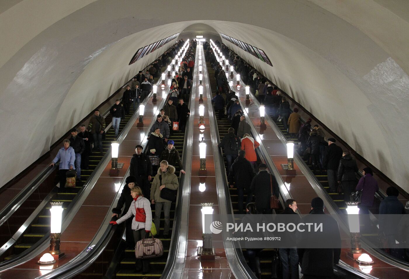 Станция метрополитена "Комсомольская"