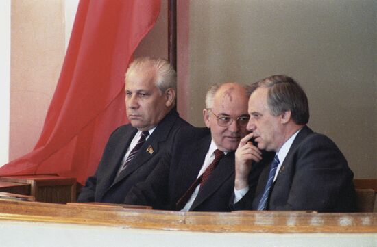 Анатолий Лукьянов, Михаил Горбачев и Николай Рыжков