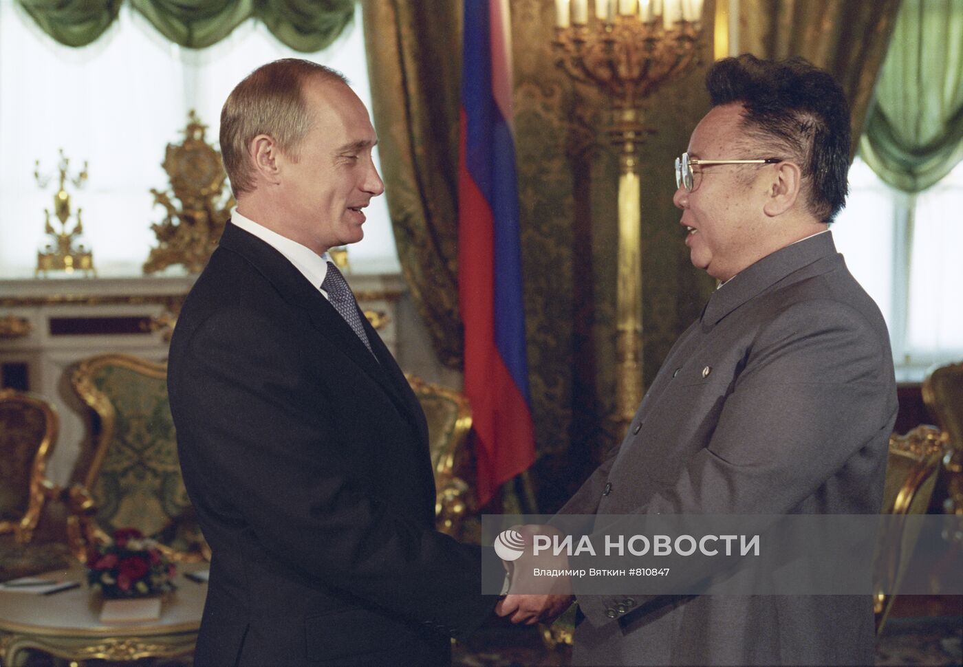 Руководитель КНДР Ким Чен Ир во время визита в Россию