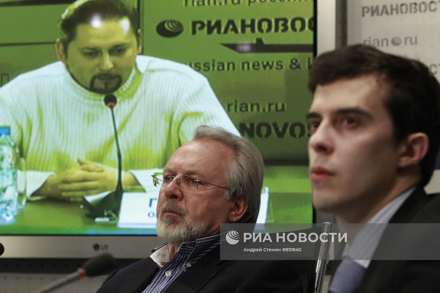 Павел Гусев, Олег Доброхотов