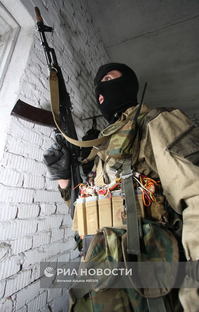 "Террорист" в готовности к действию