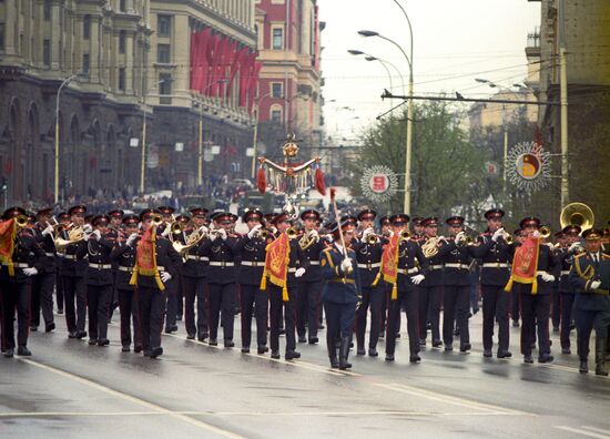 Военный орекстр