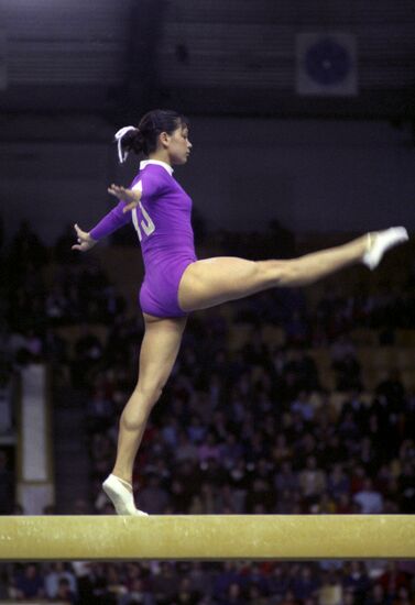Советская гимнастка Нелли Ким