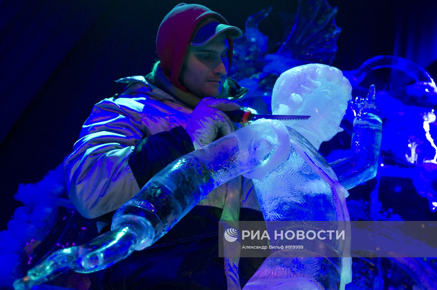 Открытие музея льда в парке "Сокольники" в Москве