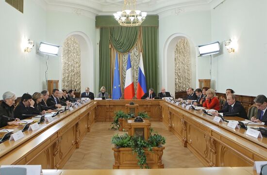 Владимир Путин и Франсуа Фийон приняли участие в заседании