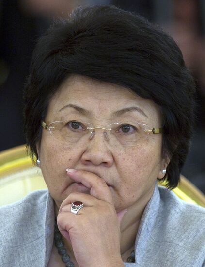 Роза Отунбаева