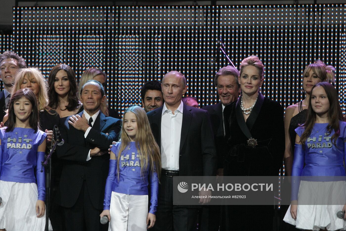 В. Путин посетил благотворительный концерт в Санкт-Петербурге