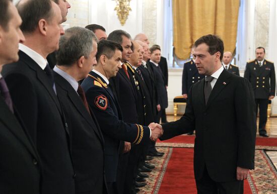Дмитрий Медведев провел встречу с высшими офицерами в Кремле