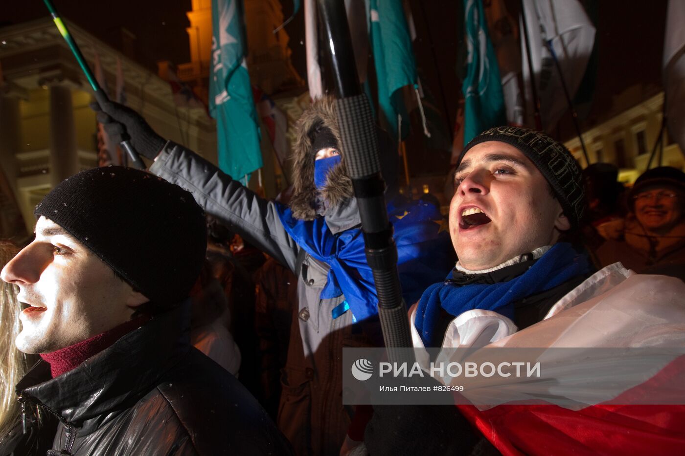 Белорусская оппозиция проводит предвыборную уличную акцию