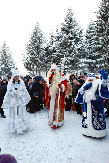 Встреча Кыш Бабая и Деда Мороза в Татарстане