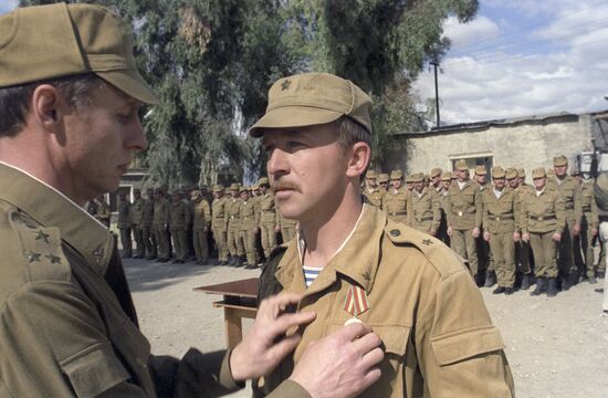 В Н-ской части ограниченного контингента советских войск