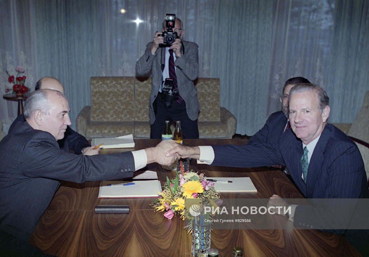 Переговоры М. С. Горбачева с Дж. Бейкером